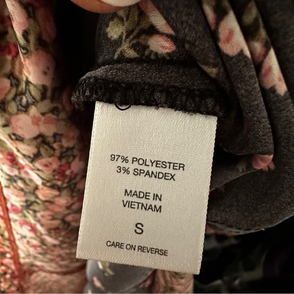 NEW YORK AND COMPANY | Women’s Navy Ditsy Floral Dress size Small - Picture 9 of 9